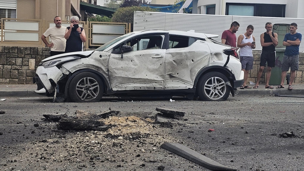 Ашкелон: ракета взорвалась на дороге рядом с частными домами